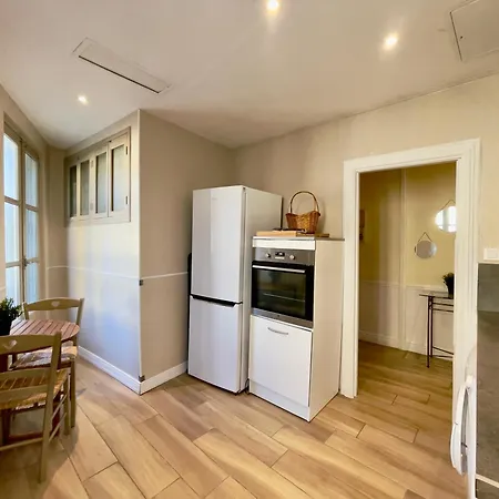 Appartement Sur Les Allees Paul Riquet Beziers Exterior photo